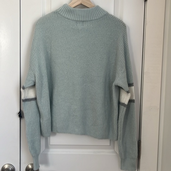 John + Jenn Sweater - Picture 9 of 9